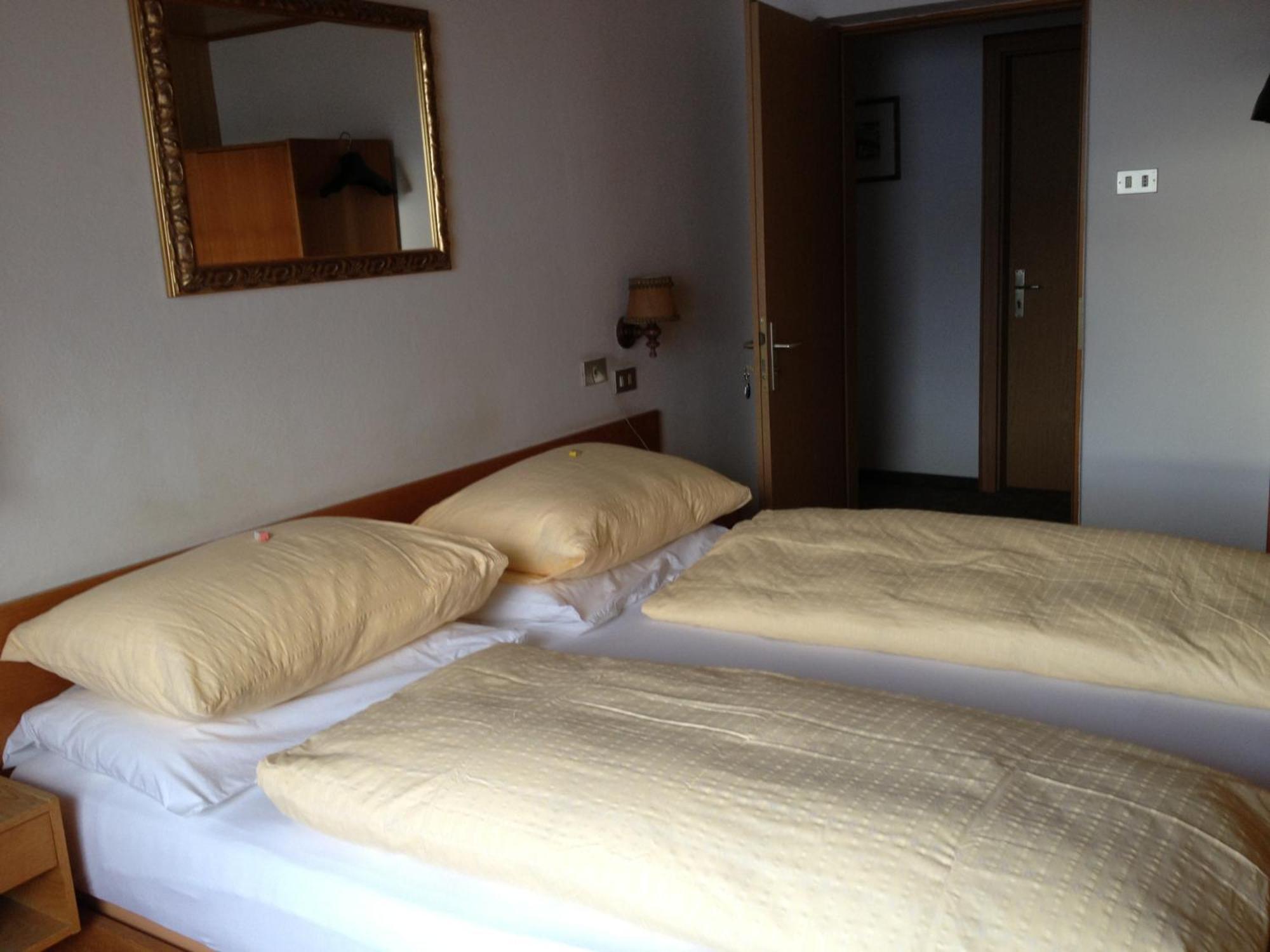 Garni Sayonara Hotel Sëlva Buitenkant foto