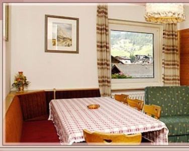 Garni Sayonara Hotel Sëlva Buitenkant foto